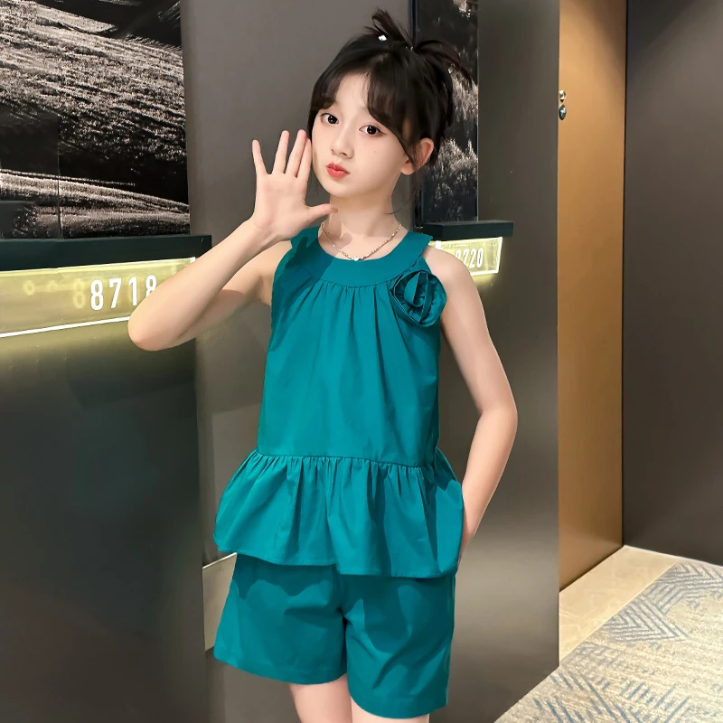 女童时尚套装夏季2024新爆款时髦中大儿童洋气挂脖上衣短裤两件套