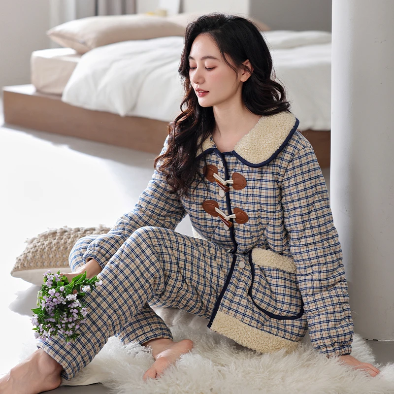 秋冬新款三层加厚夹棉睡衣女士冬季保暖加绒家居服套装可外穿