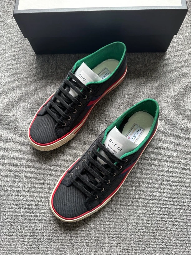 全新未使用 GUCCI/古驰 10.5/44.5码 1977经典条纹板鞋 黑色