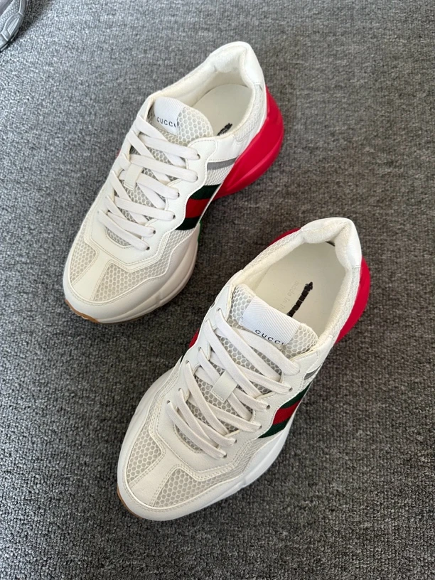 全新未使用 GUCCI/古驰 39.5码原盒 白红绿老爹鞋 涂标