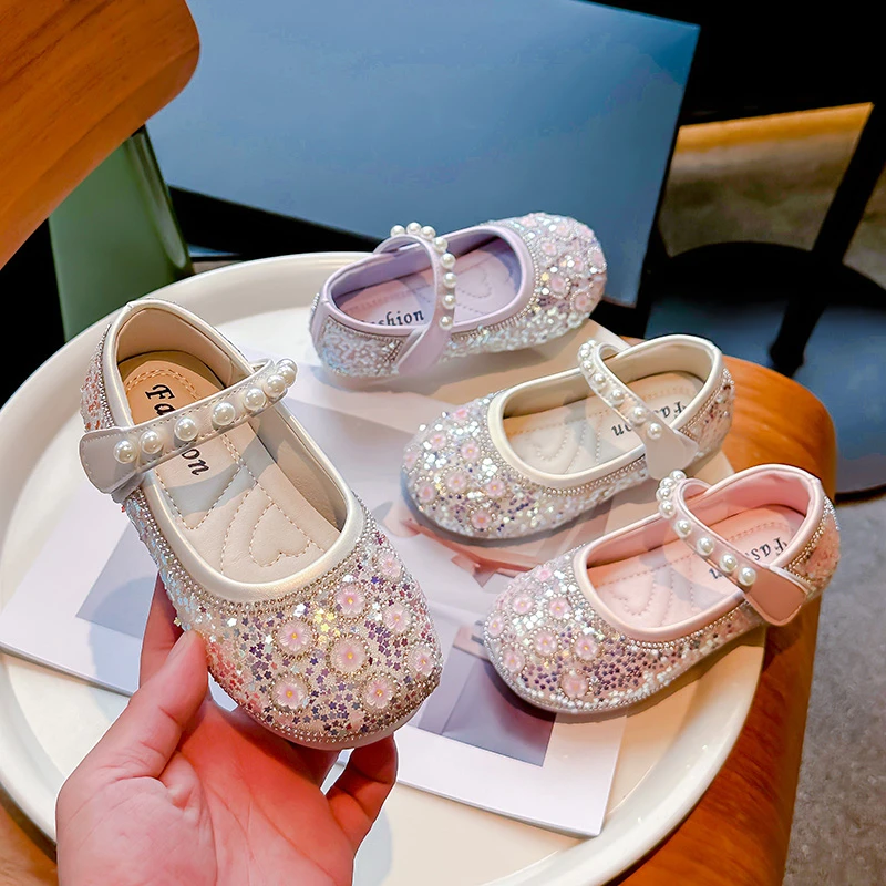 女童鞋公主鞋2024春秋新款闪亮水晶鞋儿童鞋子软底表演鞋子