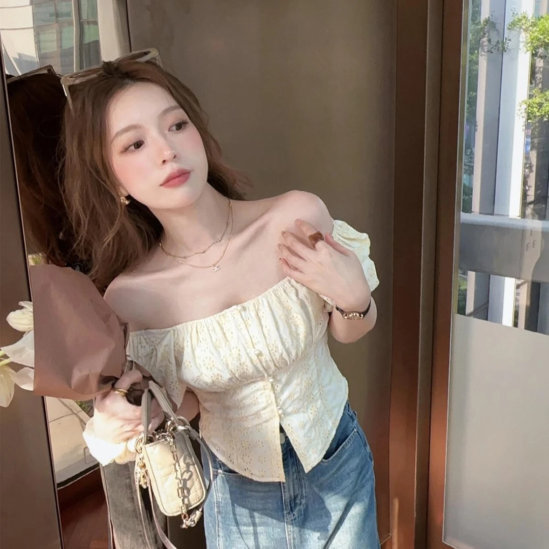 TMH STUDIO直播专享5折 芭蕾少女立体绑带刺绣蕾丝小衫泡泡袖上衣