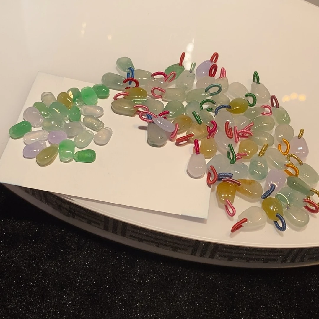 【闪购商品】翡翠滴水50+22未镶嵌玉