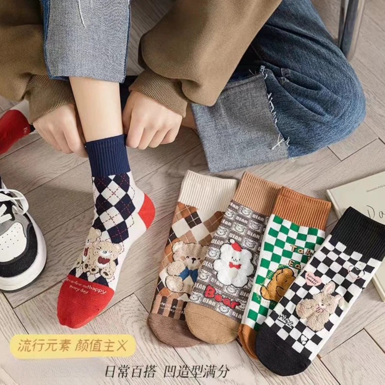袜子女中筒袜秋冬季日系可爱棉袜长筒袜ins潮网红吸汗防臭学生袜