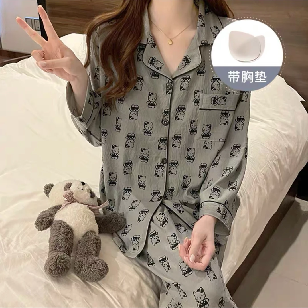 秋冬季女款2024新款春秋薄款卡通带胸垫长袖可外穿大码宽松家居服