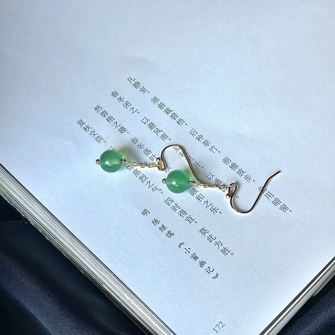 天然玛瑙耳饰女绿色玉髓经典中国风耳扣秋冬新款耳坠多样性发一