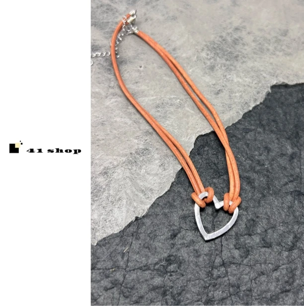 非金属皮质项链 A082 镂空爱心棕色皮质双层颈链