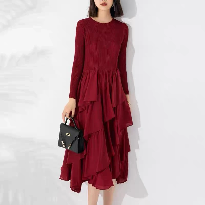 三宅褶皱2024秋季新款纯色显瘦连衣裙荷叶边百搭休闲大摆蛋糕裙