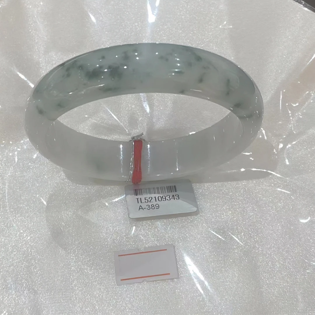 62#糯种飘花正圈手镯  底子细腻  婉约灵动  娴静淡雅