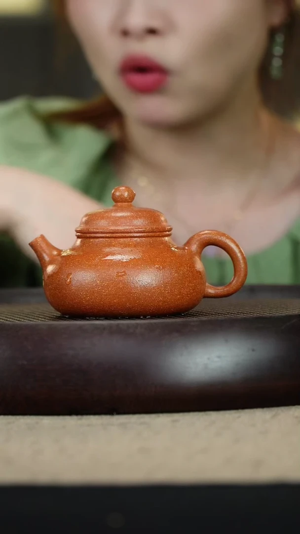 【闪购商品】紫砂茶壶冷金黄容天