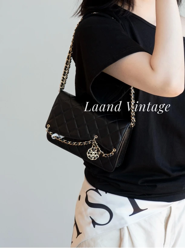 95新 Chanel/香奈儿 皮穿链山茶花woc包/04942/Laand中古