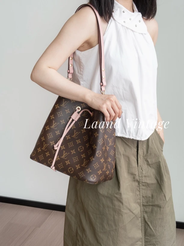 95新 LouisVuitton/路易威登 LV现代款抽绳水桶粉桶/06176/Laand