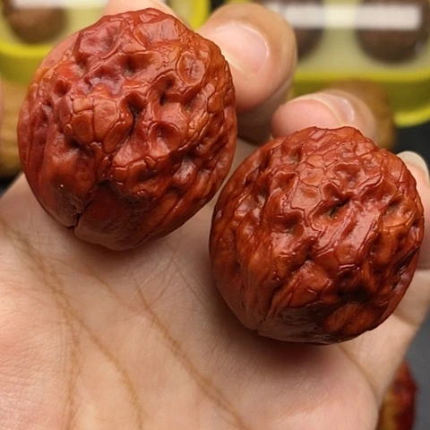 文玩核桃把件38尺云南核桃