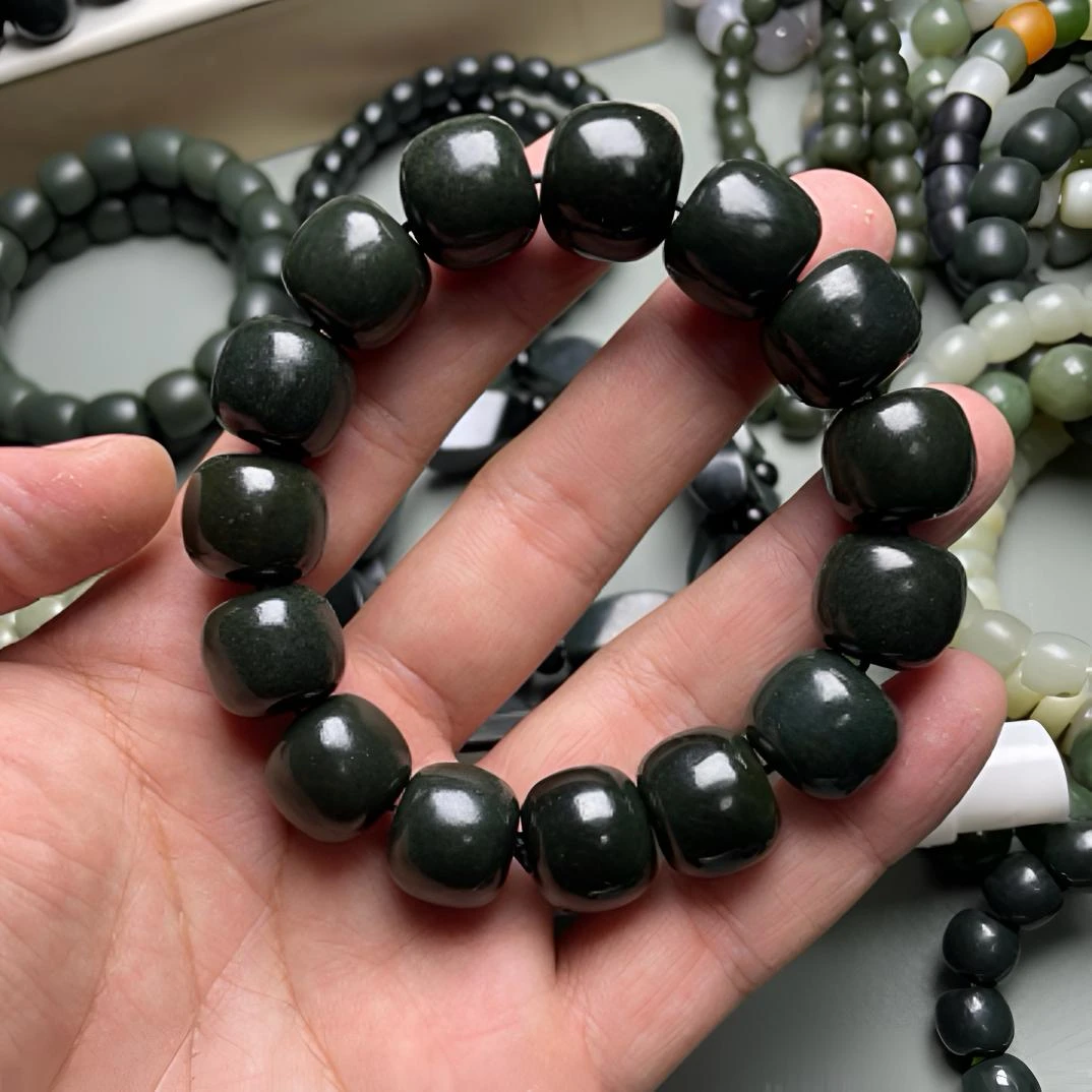 16mm天然新疆和田玉沙枣青福利款老型手串多样性发货拍一发一
