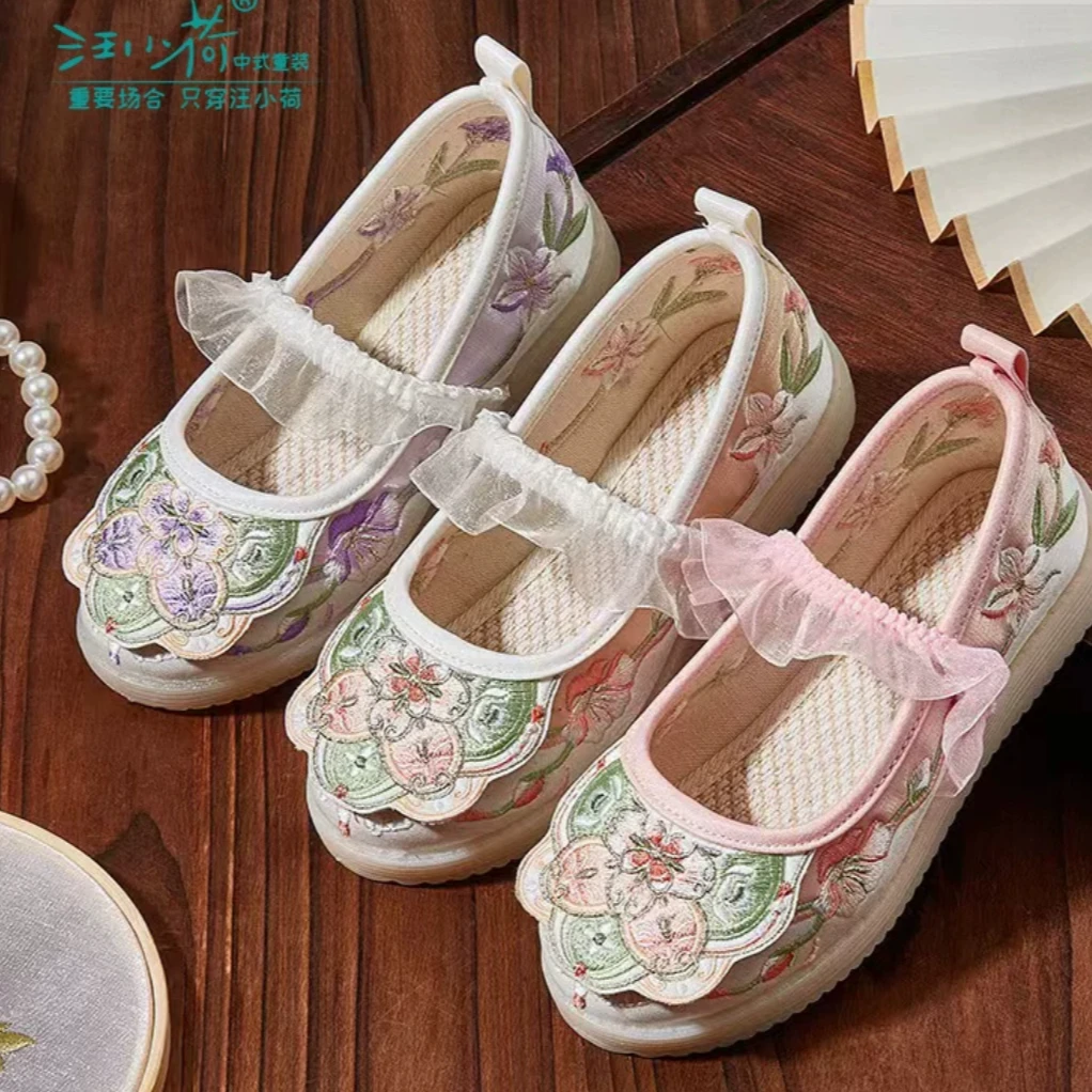 汪小荷女童夏季透气软底汉服绣花鞋子P41204