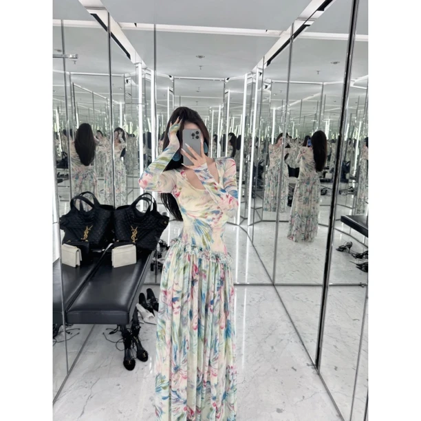 元林【多巴胺】福利法式度假风碎花细褶连衣裙X0012LYQ