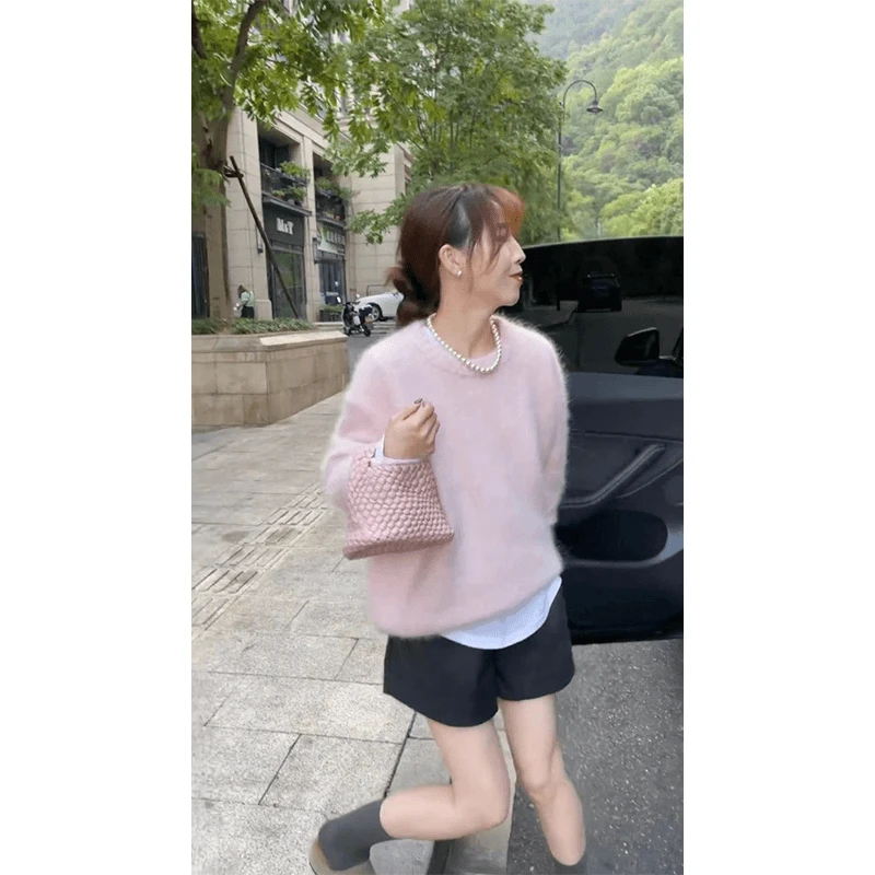 2024秋冬新款时尚甜美气质套头圆领长袖粉色针织衫女时尚休闲短裤