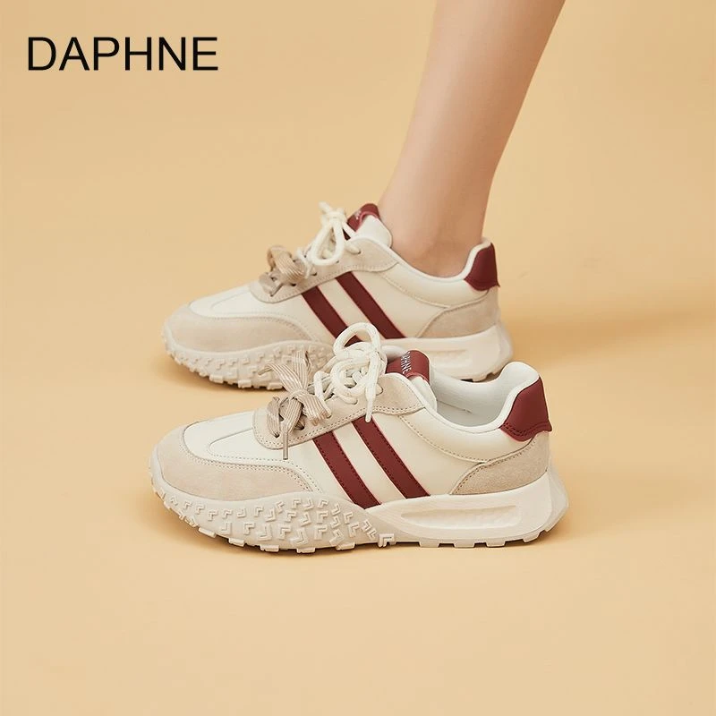 达芙妮女鞋2025秋季新款阿甘鞋潮流百搭运动休闲鞋防滑轻便德训鞋