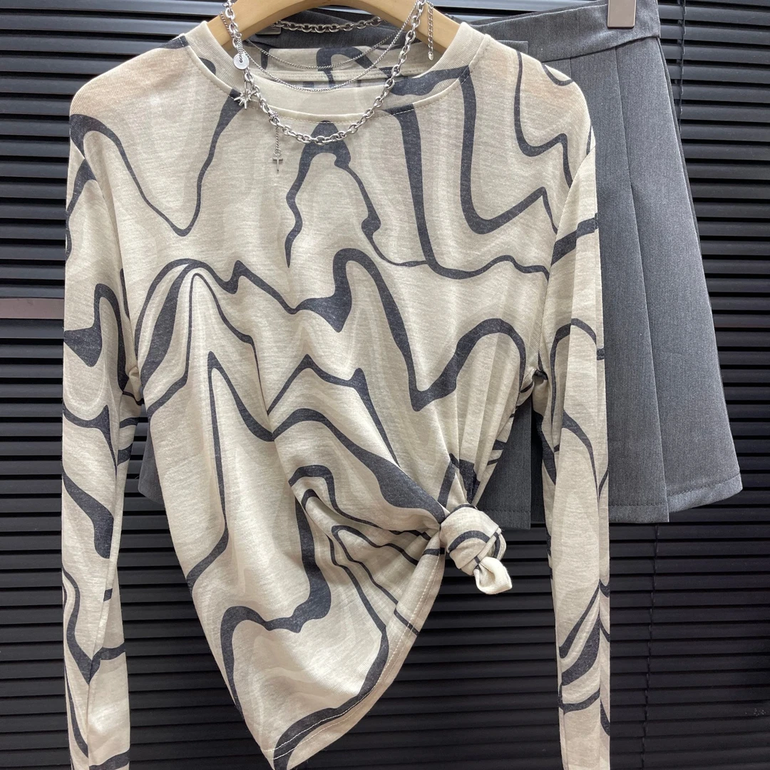 夏季新款波浪纹防晒衣女洋气百搭休闲微透薄款长袖T恤上衣