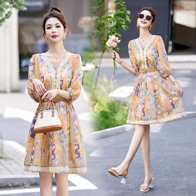 法式碎花连衣裙女2025夏季新款时尚高端气质收腰显瘦中长款印花裙