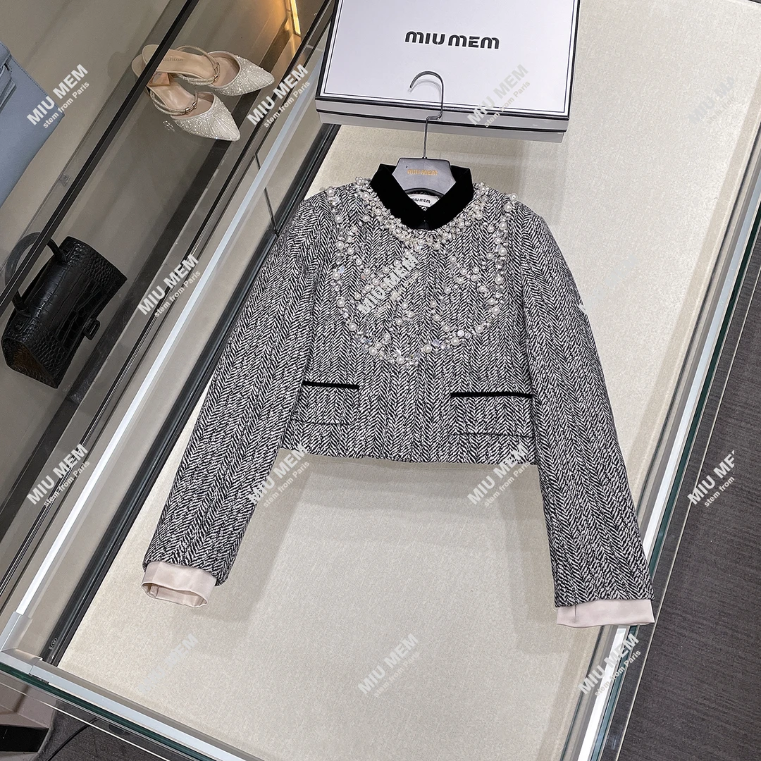 MIUMEM【告白日】秋冬法式小香风立领钉珠高级感法式上衣DY5702