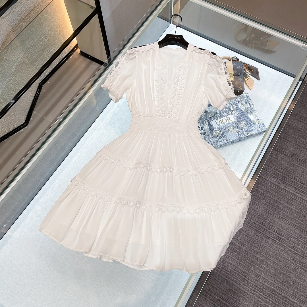 MIUMEM高级轻奢设计款白色蕾丝拼接气质连衣裙DY3135