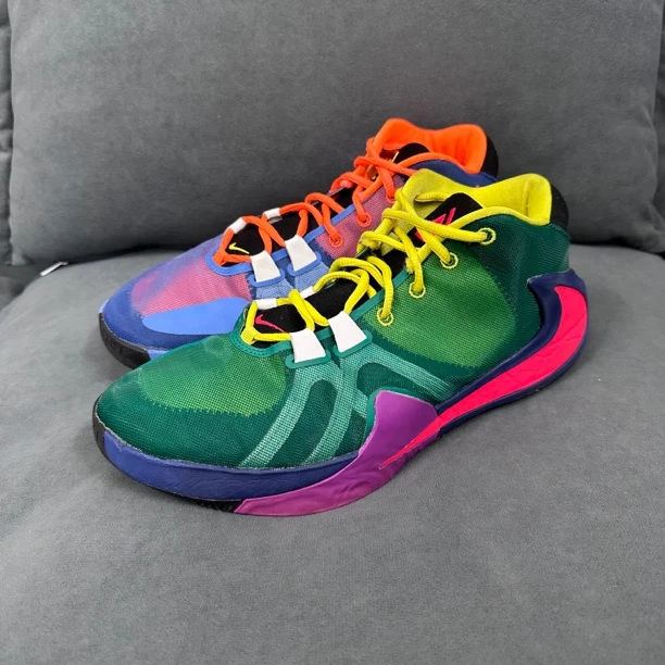 44码 280/字母哥1代 鸳鸯 篮球鞋/9新/公价1999 内侧修补
