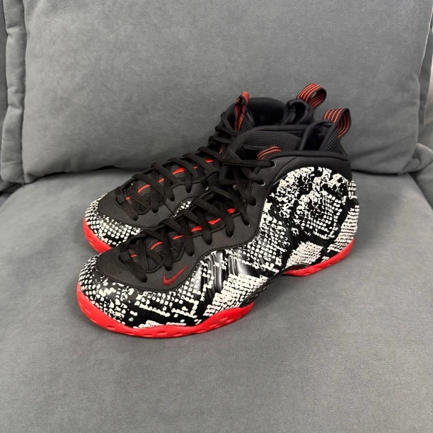 42.5码 270/Nike 蟒蛇喷 球鞋/95新/公价999