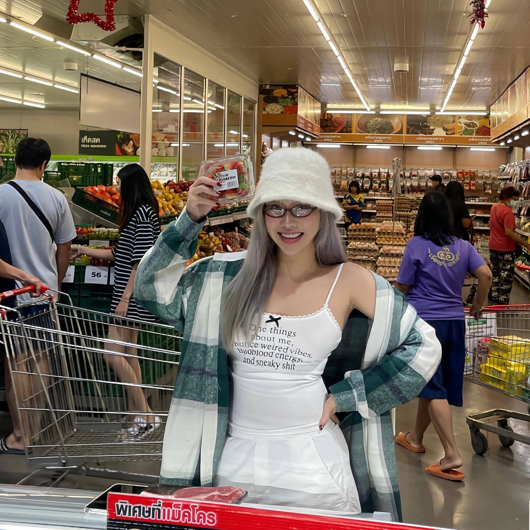 BABECUTE 纯欲系 蕾丝边蝴蝶结字母吊带