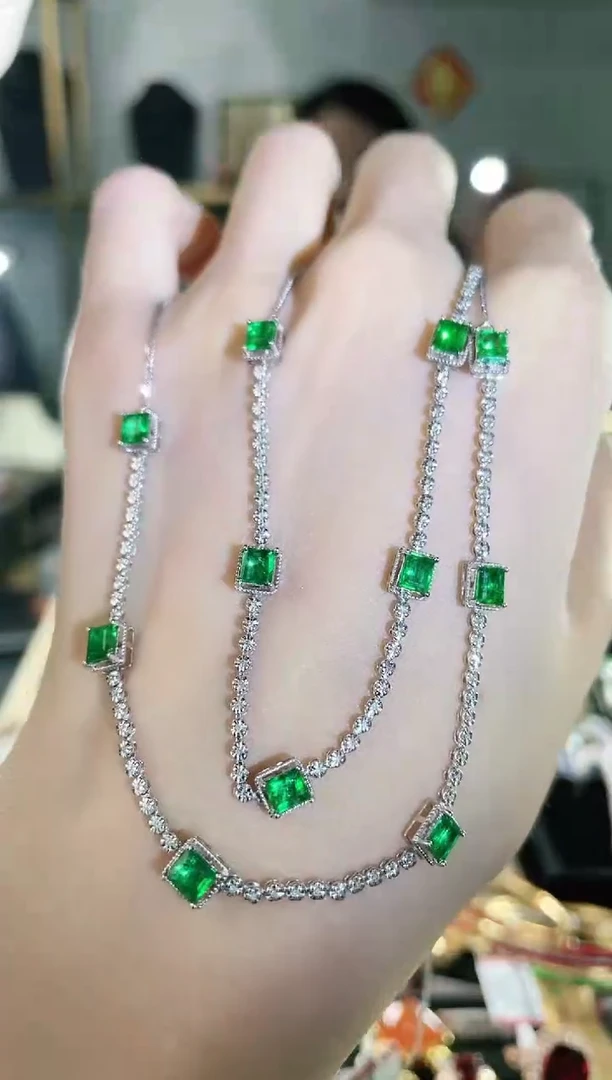 18K金镶嵌天然祖母绿项链（多样性发其1）