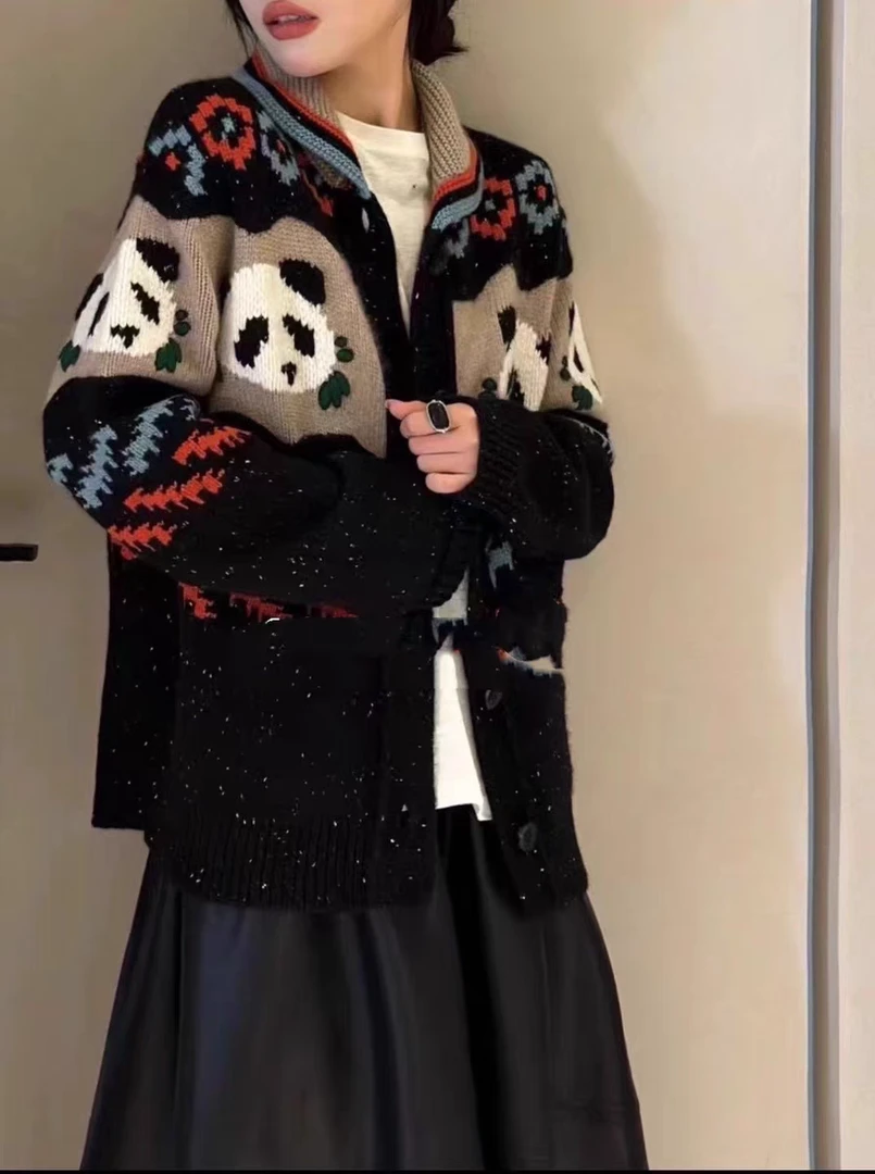 新品100%纯山羊绒熊猫软糯减龄撞色开衫毛衣外套