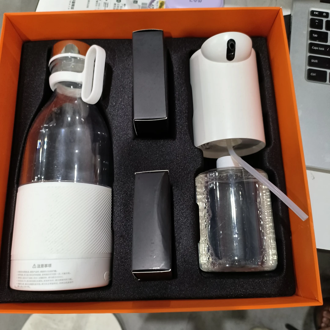 99新 Xiaomi/小米 小米尊享礼盒 洗手机+榨汁机