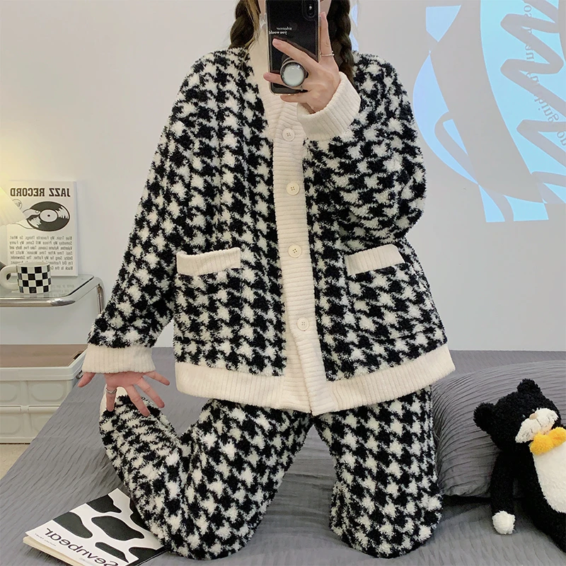 大码睡衣秋冬家居服女款爆款2024年新款珊瑚绒加厚加绒法兰绒套装