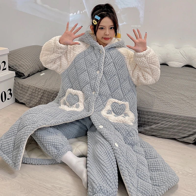 法兰绒珊瑚绒睡袍女冬季加厚加绒三层夹棉2024新款睡衣家居服套装