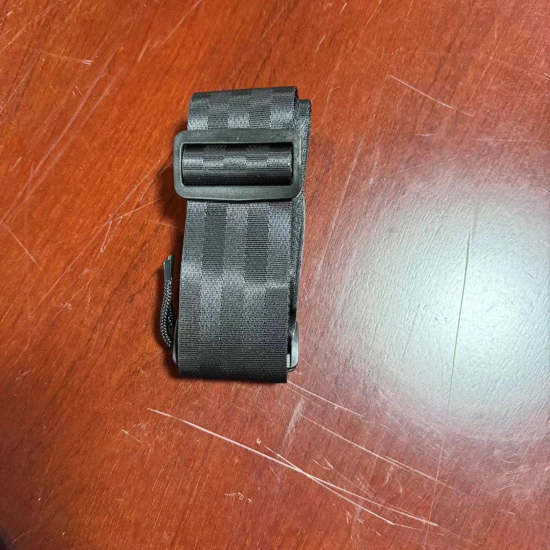 吉他标准配置黑色背带