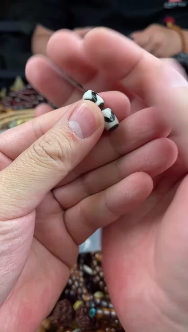 【闪购商品】石英质玉耳饰未镶嵌8*11