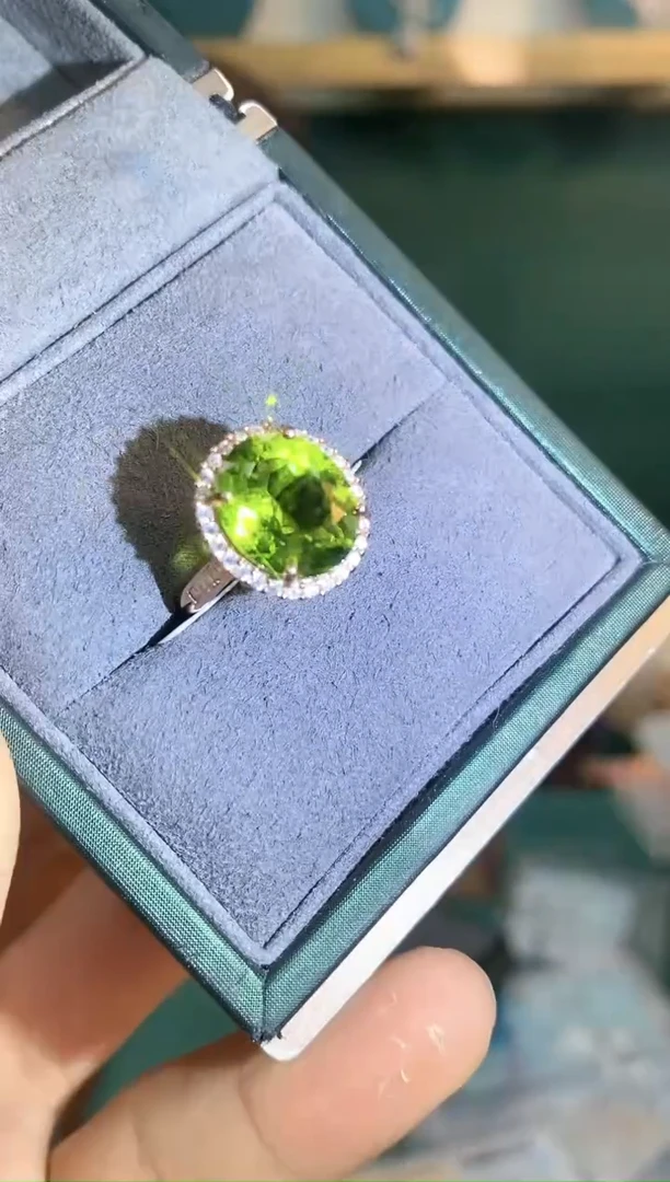 【闪购商品】橄榄石戒指银S925镶嵌z-31