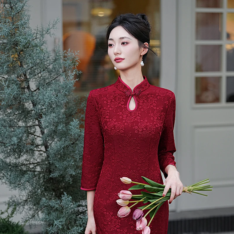 高贵旗袍女秋冬水滴领改良妈妈长袖年轻款喜婆婆婚宴装复古中国风