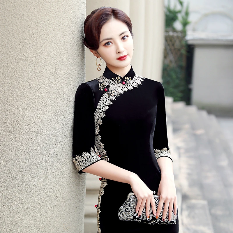 YS648旗袍2025新款春季长款改良金丝绒黑色复古女妈妈气质日常穿