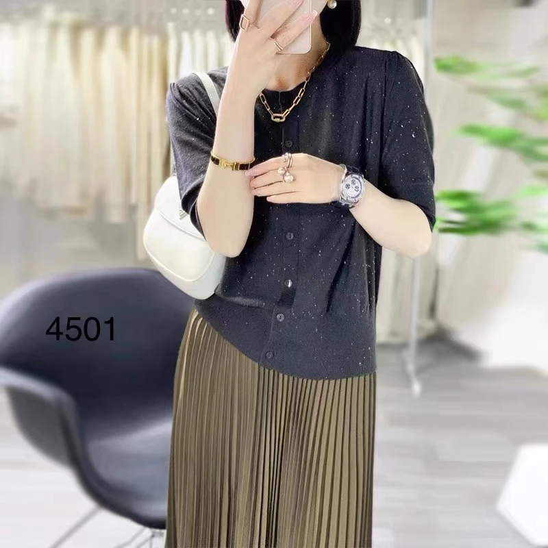 4501 （部分无水洗唛，介意慎拍）SANFAN新款针织衫