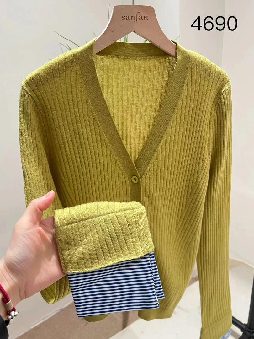 4690（部分无水洗唛，介意慎拍）SANFAN新款针织衫