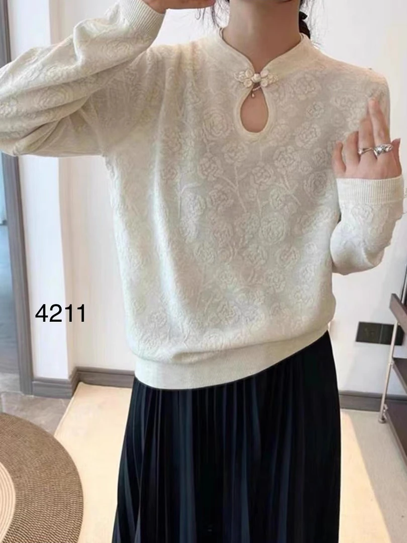 4211（部分无水洗唛，介意慎拍） SANFAN新款针织衫