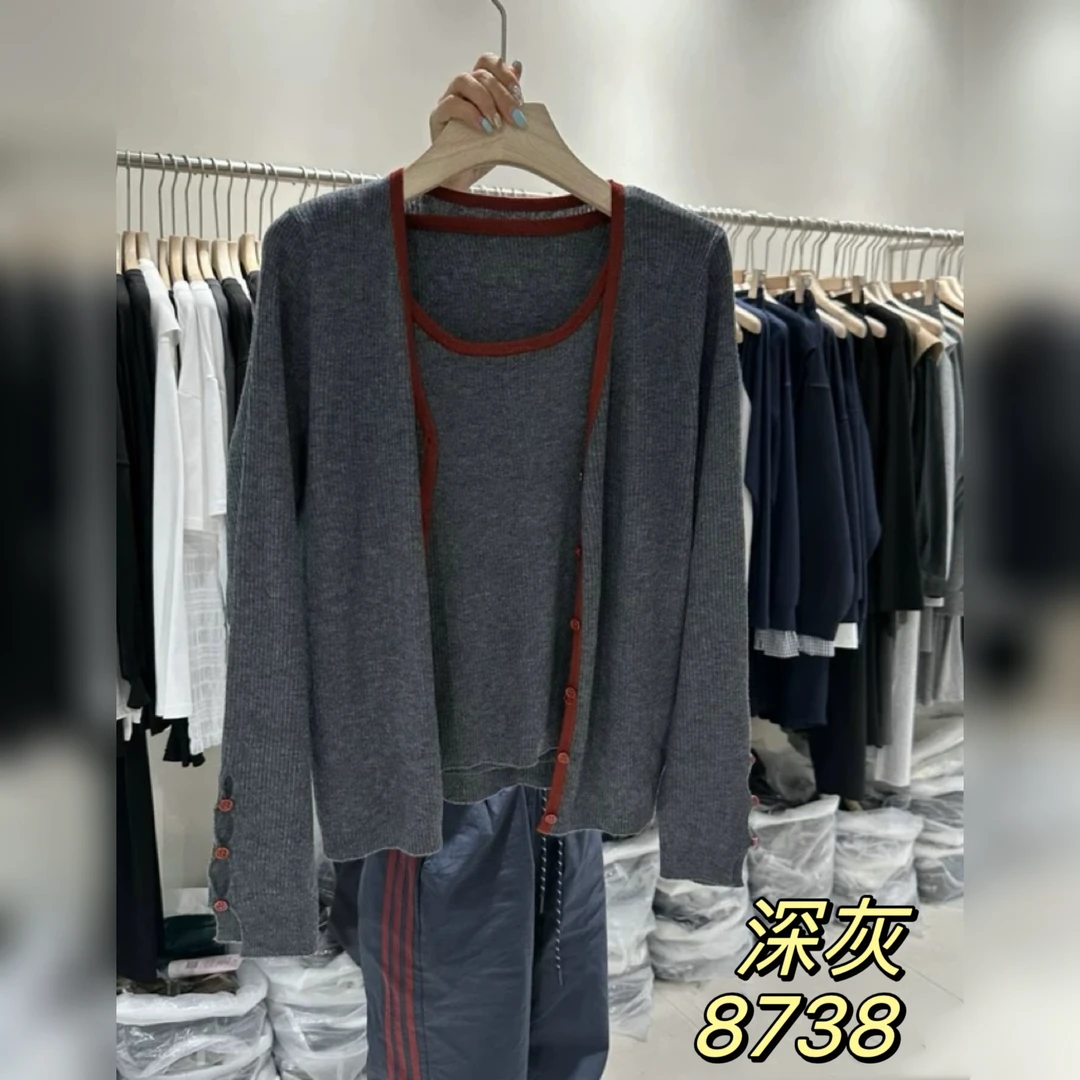 8738（部分无水洗唛，介意慎拍）SANFAN新款针织衫