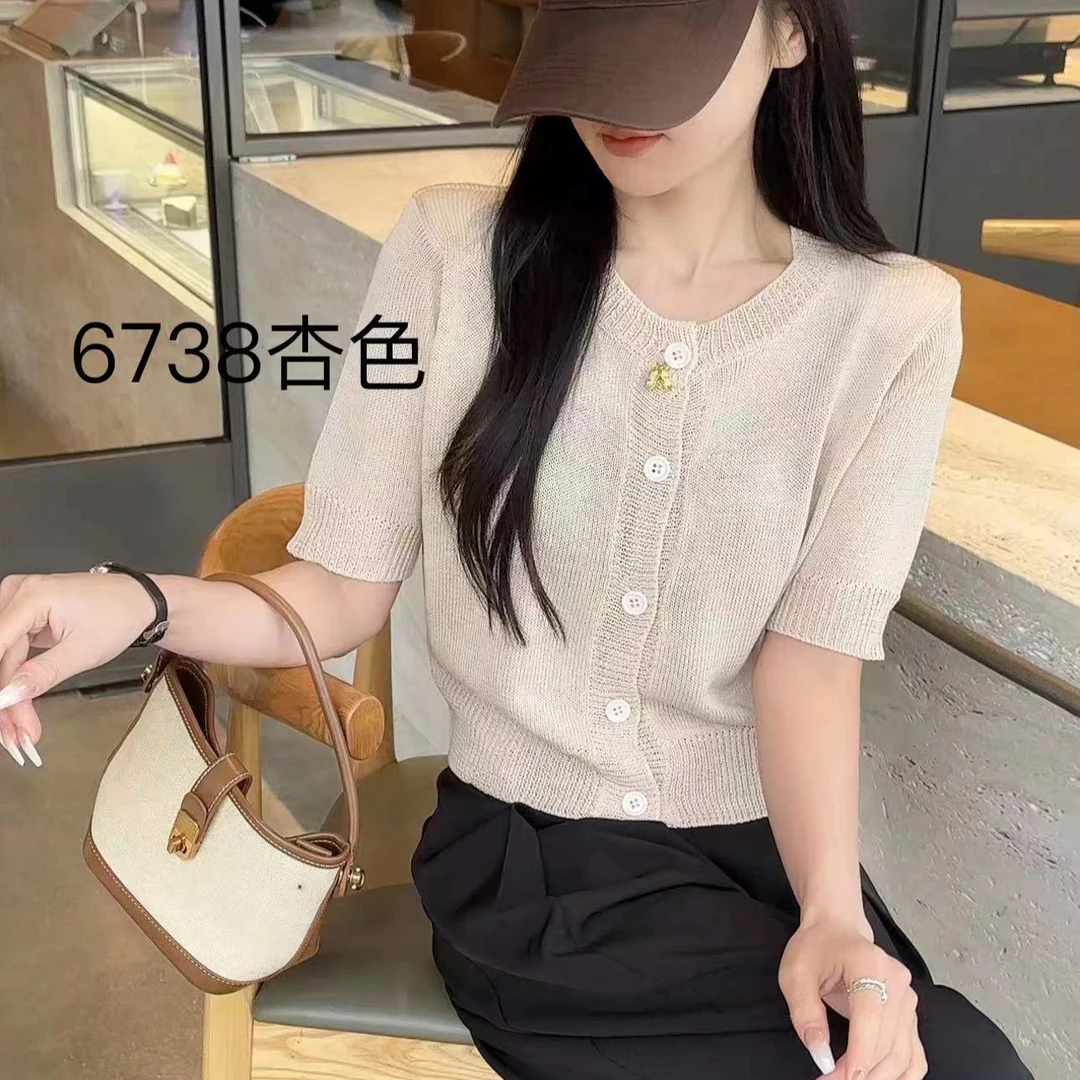 6738 （部分无水洗唛，介意慎拍）SANFAN新款针织衫