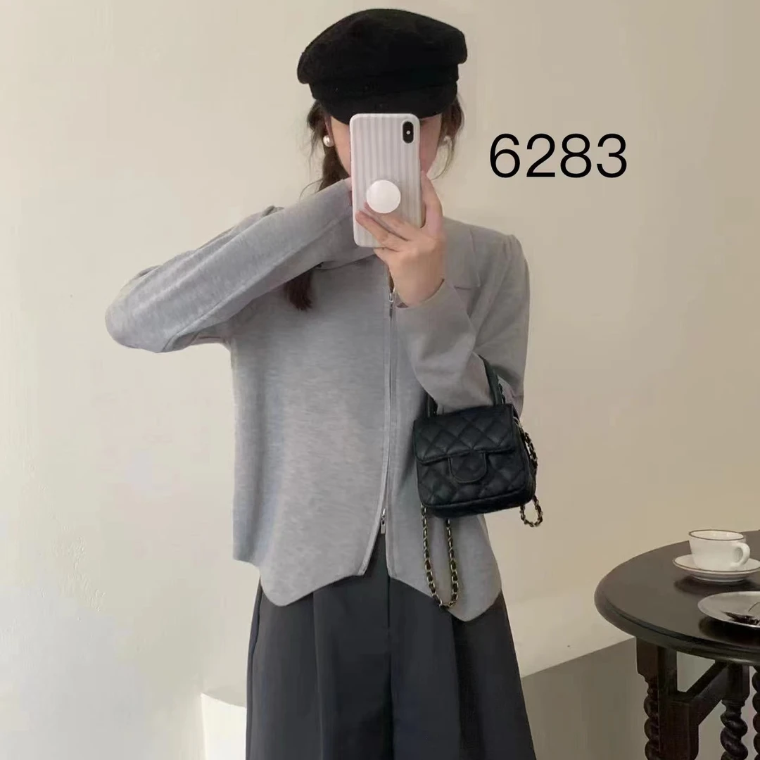 6283  （部分无水洗唛，介意慎拍）SANFAN新款针织衫