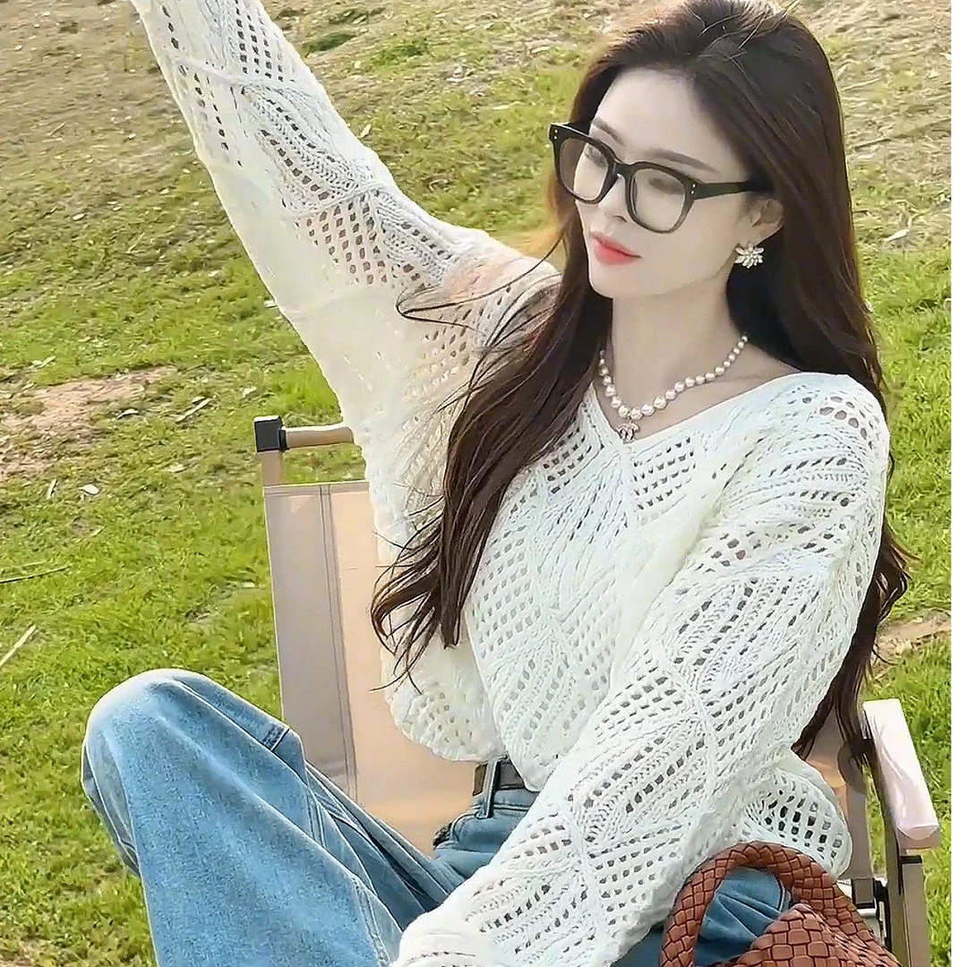 洋气纯色镂空针织衫女春秋季新款韩系薄款长袖上衣宽松百搭设计感