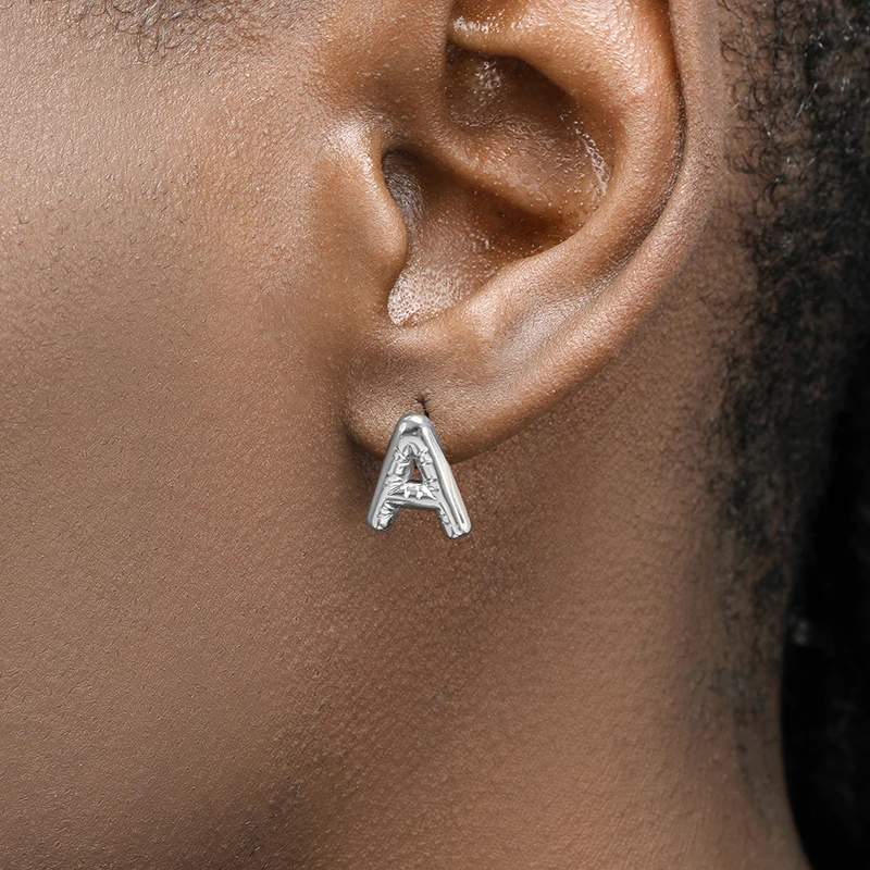 钛钢耳饰 英文字母耳钉男欧美嘻哈潮小众设计耳饰女单只情侣礼物