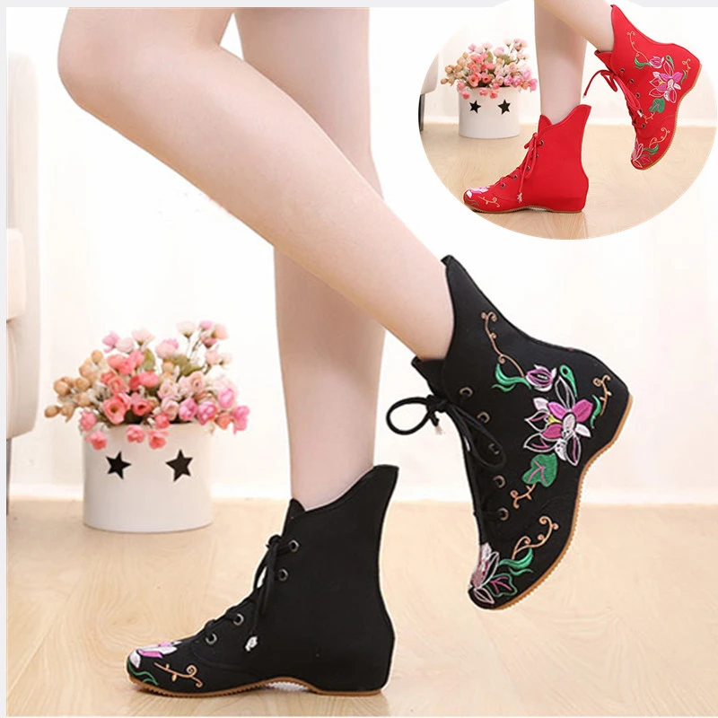 老北京布鞋秋冬女短靴绣花鞋民族风女棉靴中国风汉服高帮舞蹈布靴