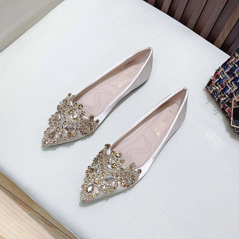 小香风2024新款尖头单鞋浅口百搭气质爆款休闲软底平底大码女单鞋