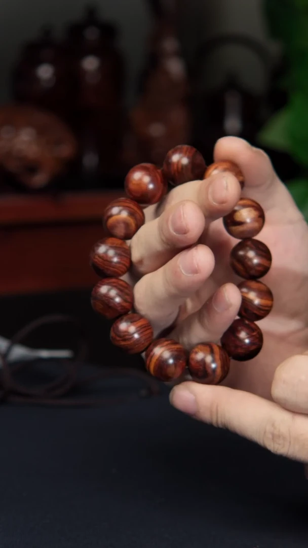 【闪购商品】降香黄檀手串/手链1.8